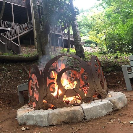 Cozy Creekfront Family Cabin-Pet Friendly -Gamerm-Hot Tub Хаяуасий Екстериор снимка