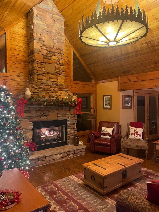 Cozy Creekfront Family Cabin-Pet Friendly -Gamerm-Hot Tub Хаяуасий Екстериор снимка
