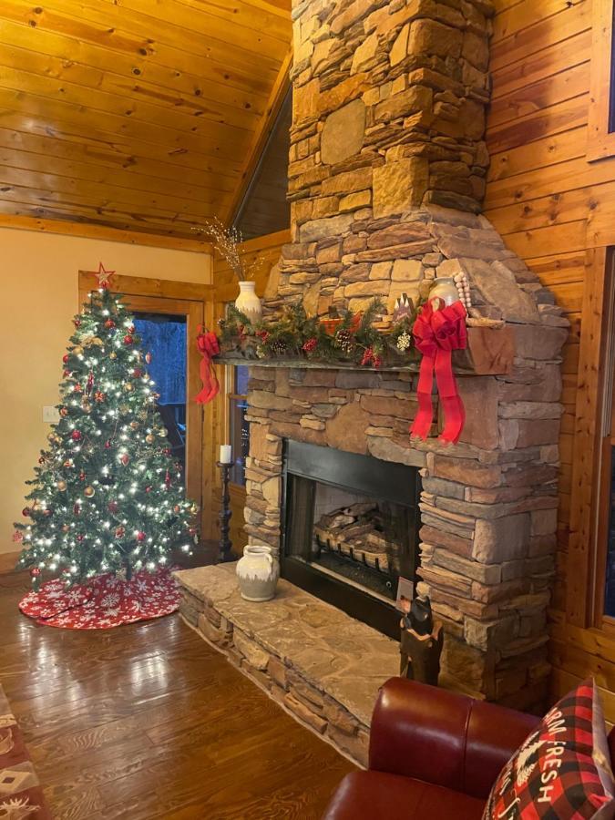 Cozy Creekfront Family Cabin-Pet Friendly -Gamerm-Hot Tub Хаяуасий Екстериор снимка