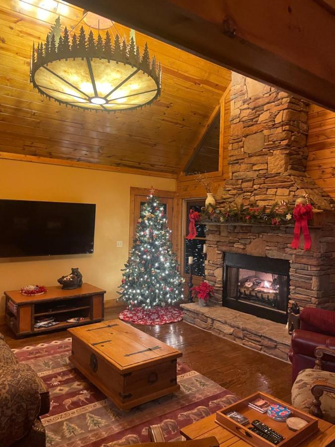 Cozy Creekfront Family Cabin-Pet Friendly -Gamerm-Hot Tub Хаяуасий Екстериор снимка