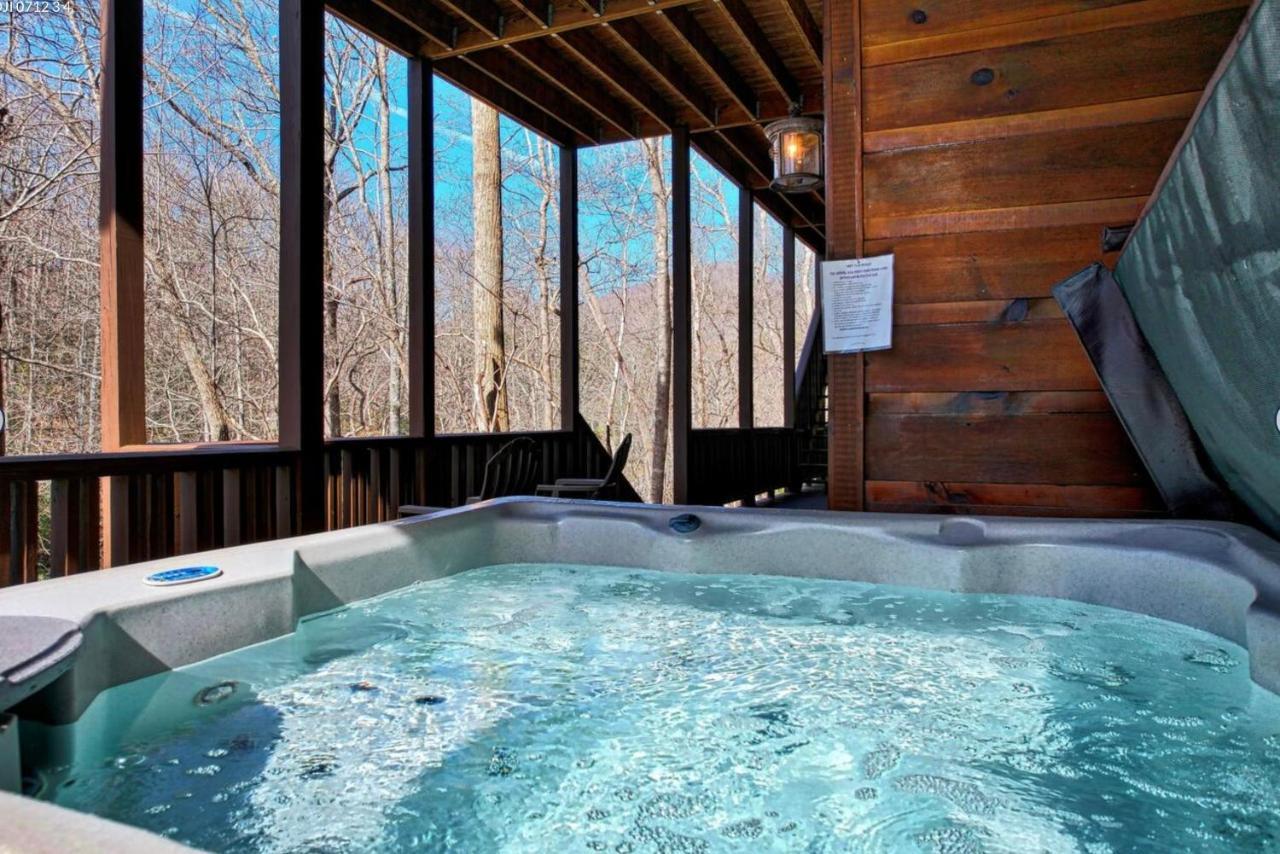 Cozy Creekfront Family Cabin-Pet Friendly -Gamerm-Hot Tub Хаяуасий Екстериор снимка
