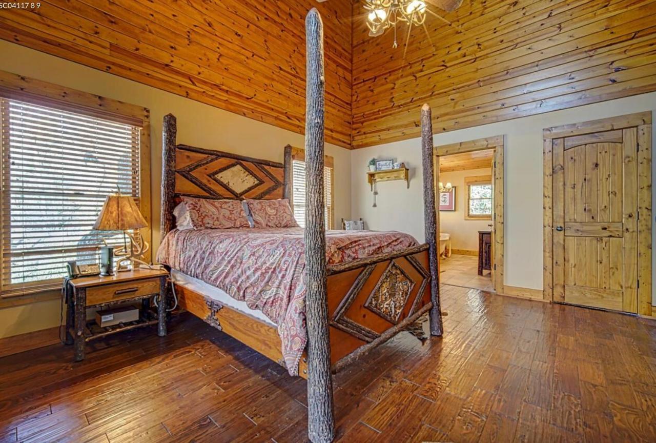 Cozy Creekfront Family Cabin-Pet Friendly -Gamerm-Hot Tub Хаяуасий Екстериор снимка